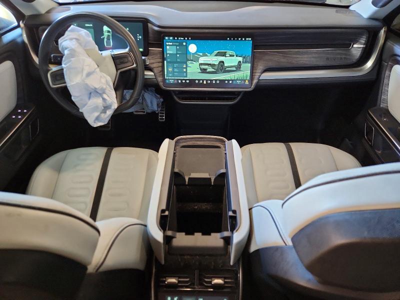 2022 RIVIAN R1T ADVENTURE — Фото 8 из 13