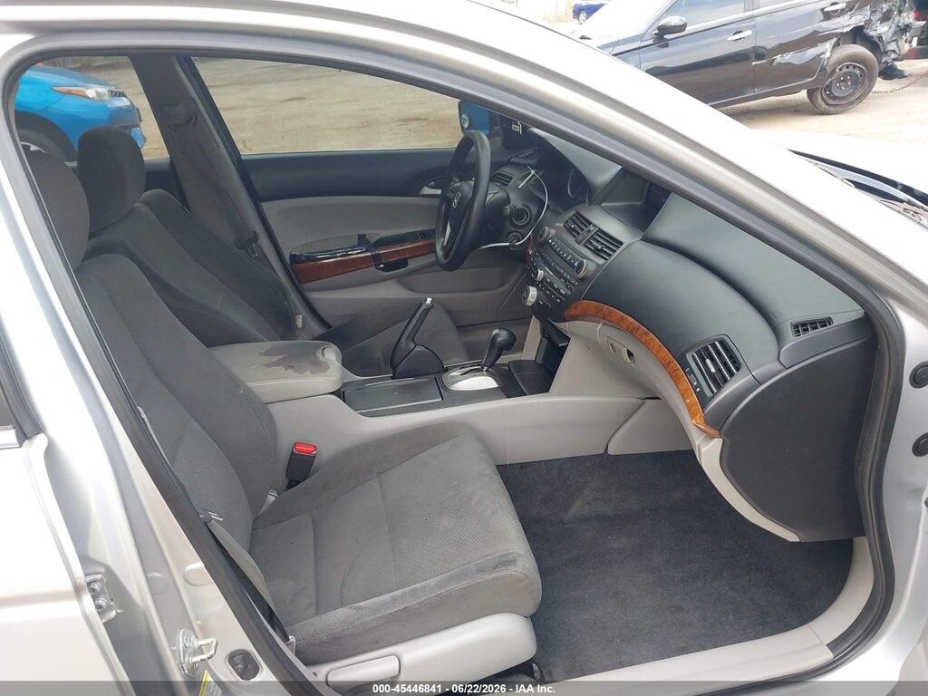 1HGCP2F70BA088894 2011 HONDA ACCORD photo no. 5