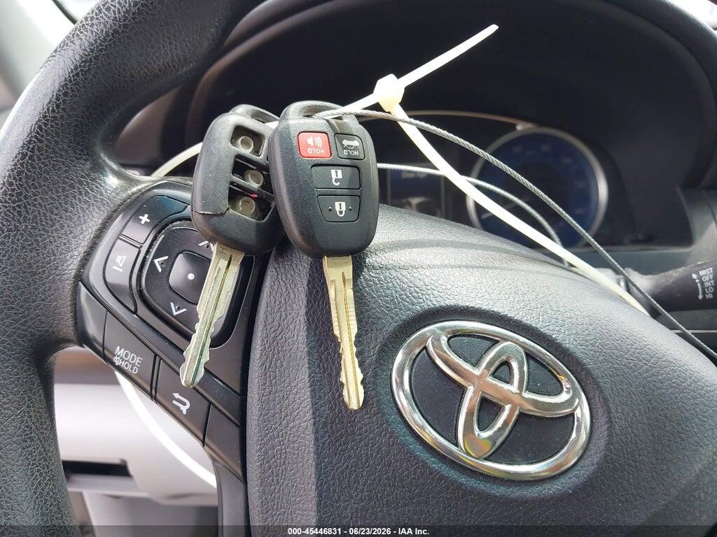 4T4BF1FK9GR518666 2016 TOYOTA CAMRY photo no. 11