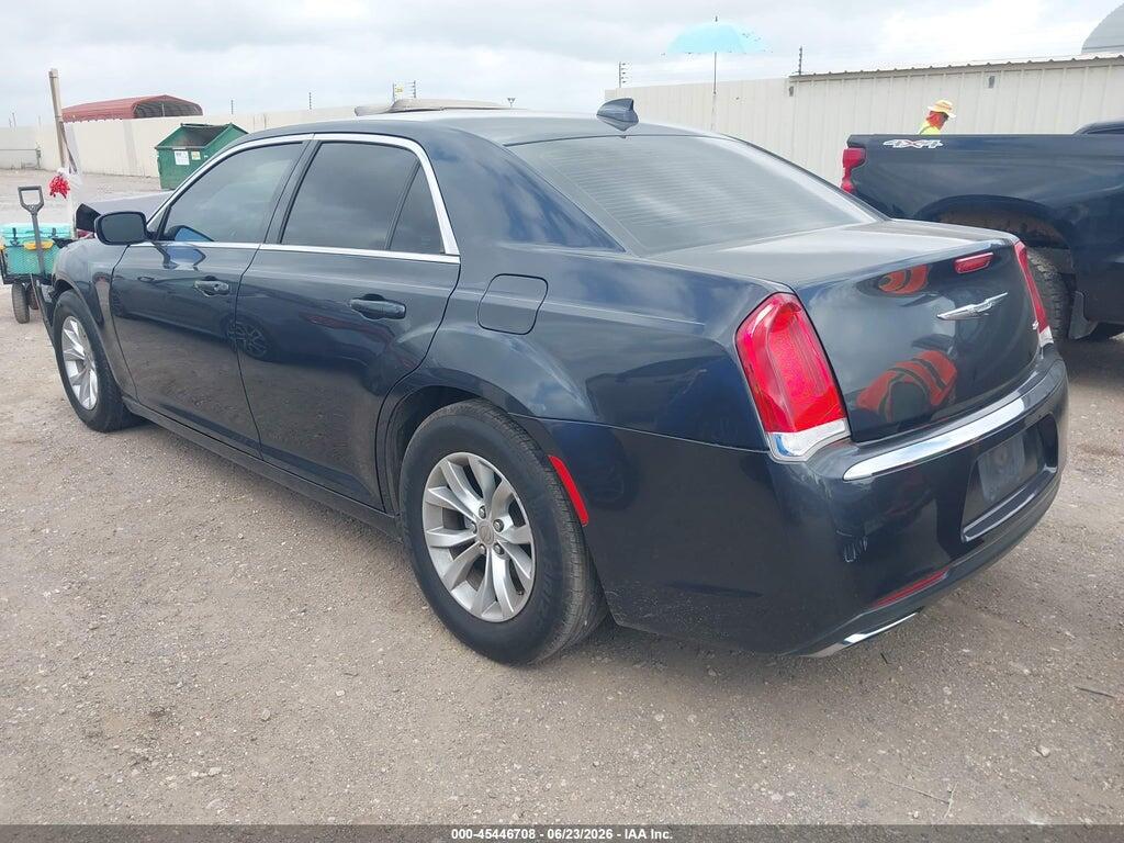 2C3CCAAG9GH141911 2016 CHRYSLER 300 photo no. 3