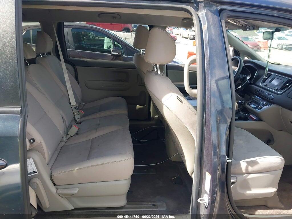 KNDMB5C13H6231884 2017 KIA SEDONA photo no. 8
