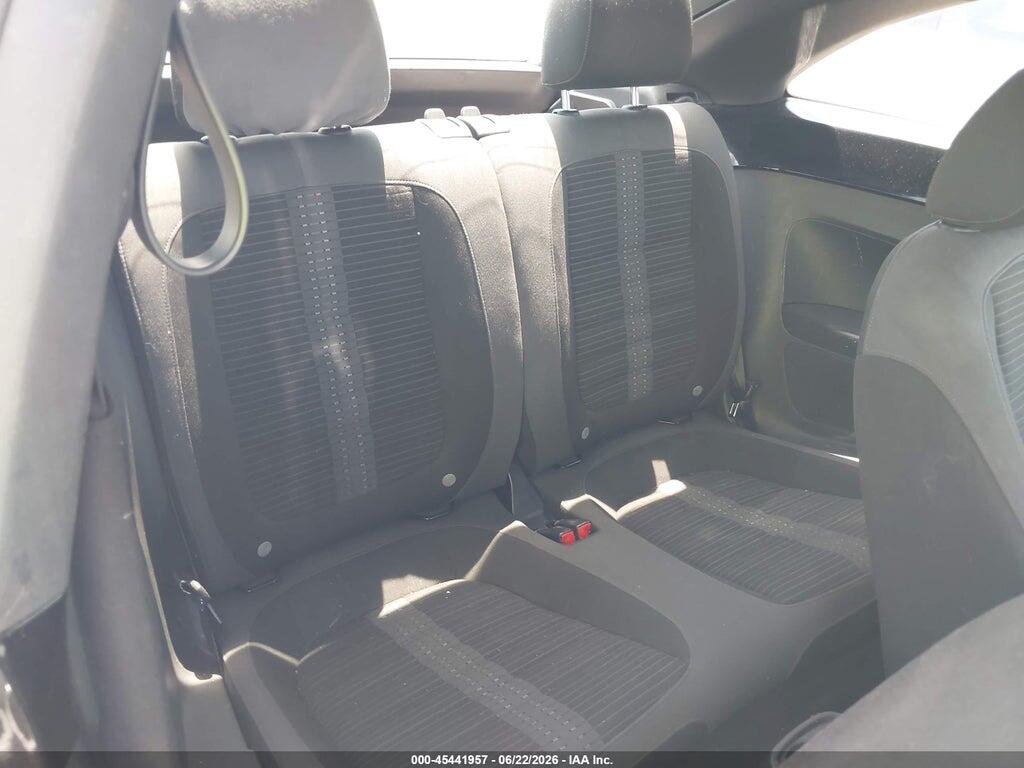 3VWVS7ATXEM631308 2014 VOLKSWAGEN BEETLE photo no. 8