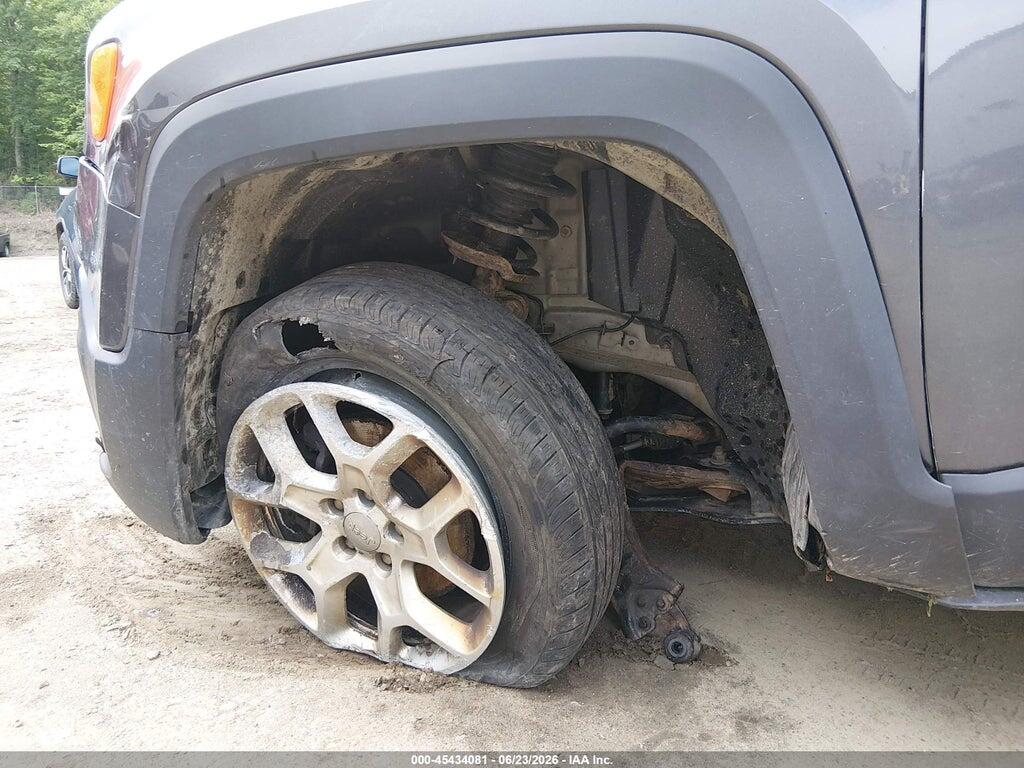 ZACCJBBB5HPG15587 2017 JEEP RENEGADE photo no. 6