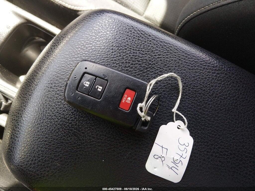 JTMRJREV3HD085546 2017 TOYOTA RAV4 HYBRID photo no. 11