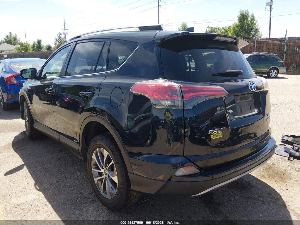 JTMRJREV3HD085546 2017 TOYOTA RAV4 HYBRID photo no. 3