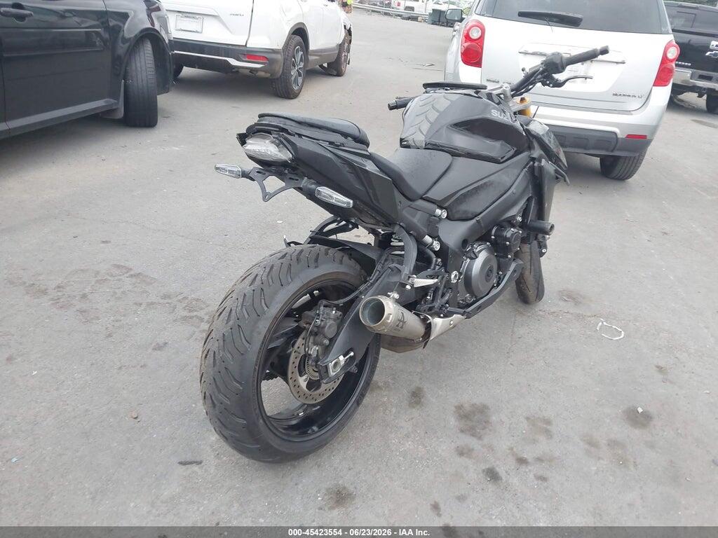 JS1EK11B6P7100220 2023 SUZUKI GSX-S1000 photo no. 4