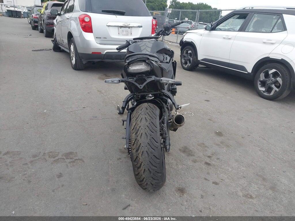JS1EK11B6P7100220 2023 SUZUKI GSX-S1000 photo no. 6