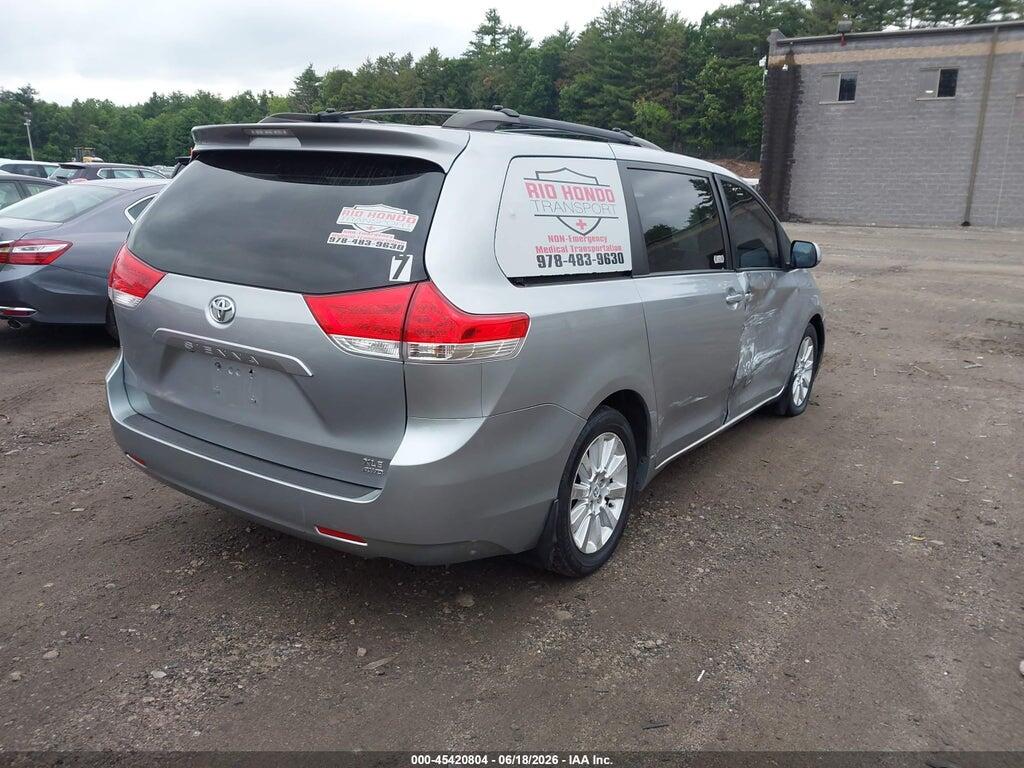 5TDDK3DC1BS012174 2011 TOYOTA SIENNA photo no. 4