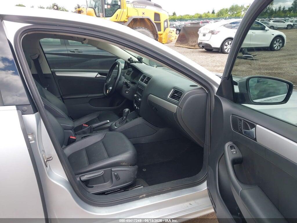 3VWD07AJ9EM300073 2014 VOLKSWAGEN JETTA photo no. 5