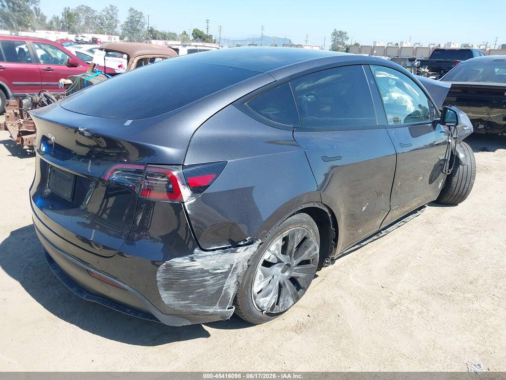 7SAYGDED7RF180287 2024 TESLA MODEL Y photo no. 4