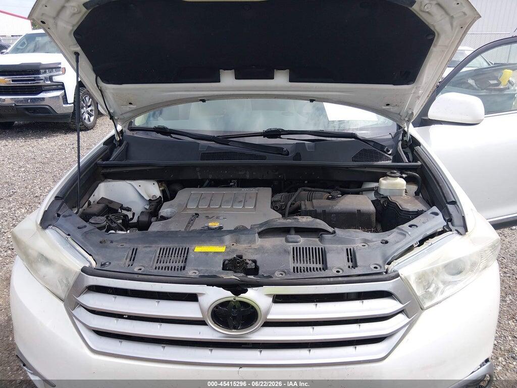 5TDBK3EH1BS049923 2011 TOYOTA HIGHLANDER photo no. 10