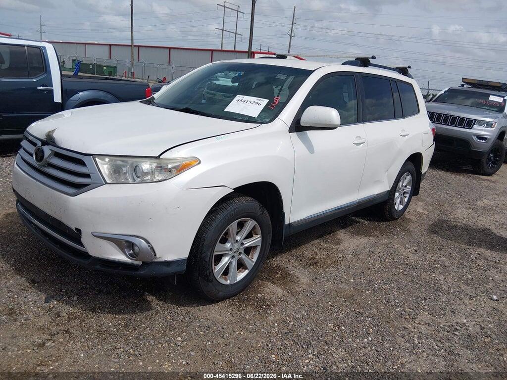 5TDBK3EH1BS049923 2011 TOYOTA HIGHLANDER photo no. 2