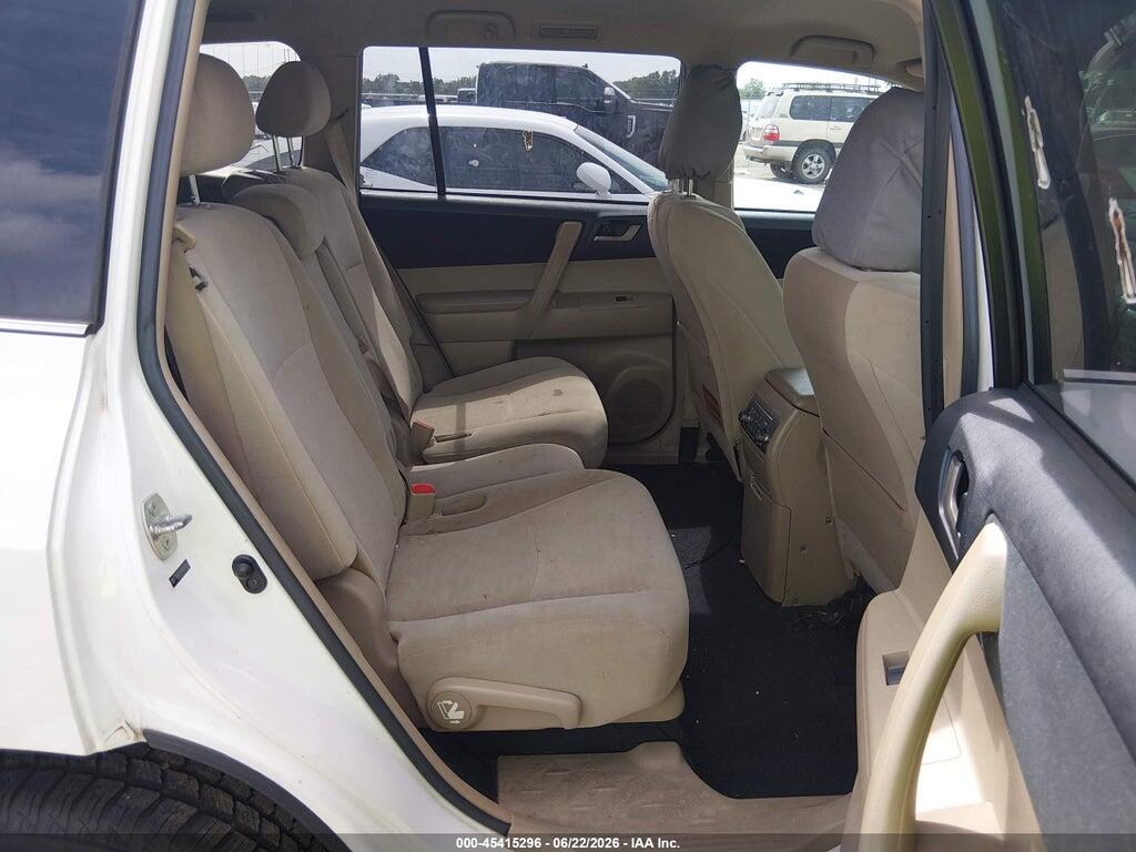 5TDBK3EH1BS049923 2011 TOYOTA HIGHLANDER photo no. 8