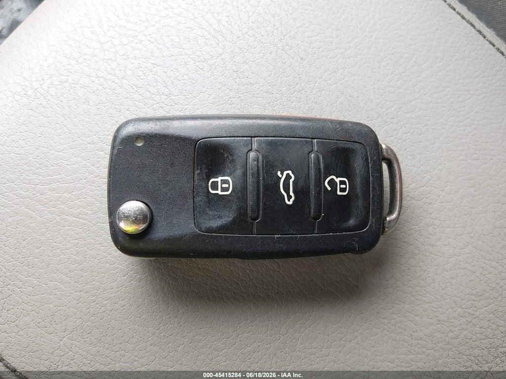 1VWAT7A3XFC026963 2015 VOLKSWAGEN PASSAT photo no. 11
