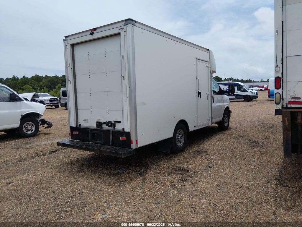 1GD07RF72N1231144 2022 GMC SAVANA CUTAWAY photo no. 4