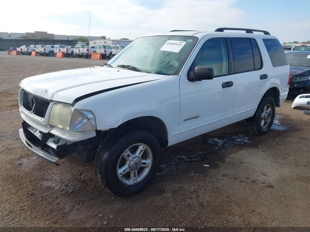 1FMZU63E24UB74233 2004 FORD EXPLORER photo no. 2