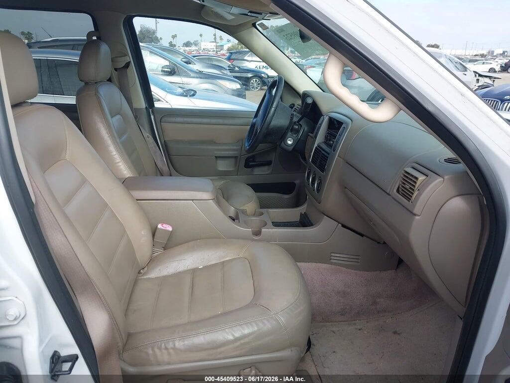 1FMZU63E24UB74233 2004 FORD EXPLORER photo no. 5