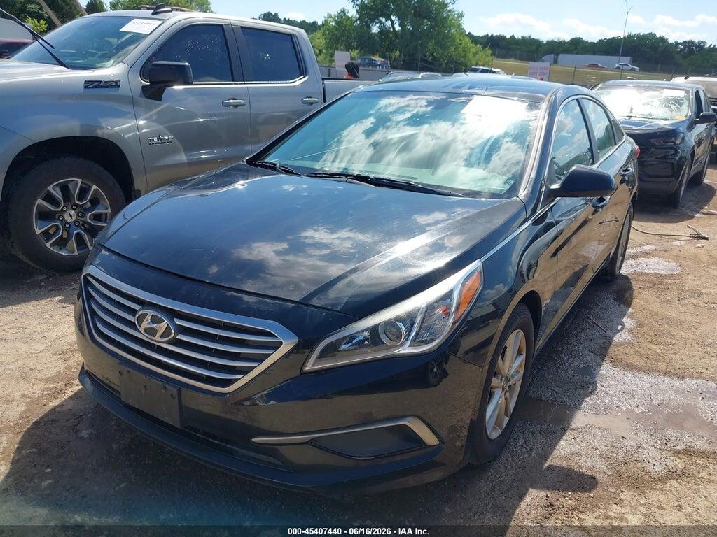 5NPE24AF3HH582801 2017 HYUNDAI SONATA photo no. 2