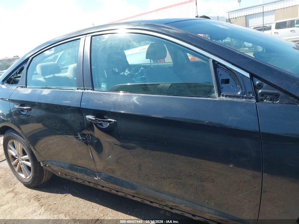 5NPE24AF3HH582801 2017 HYUNDAI SONATA photo no. 6