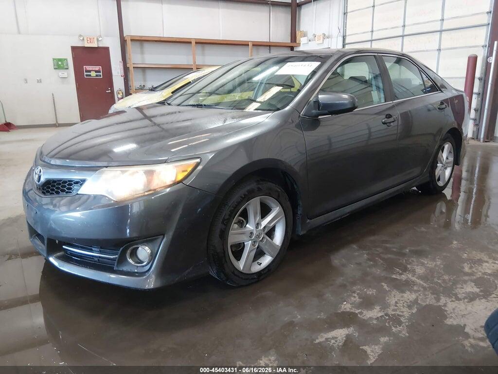4T1BF1FK6EU840852 2014 TOYOTA CAMRY photo no. 2