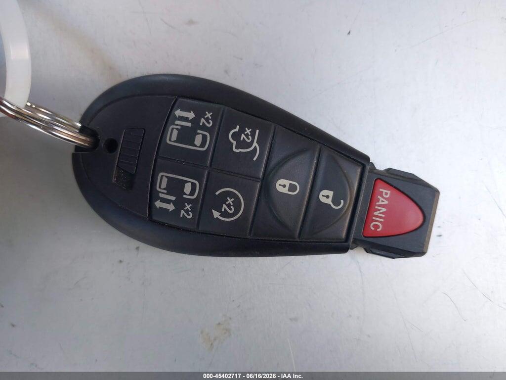 2C4RC1JG1FR726805 2015 CHRYSLER TOWN & COUNTRY photo no. 11