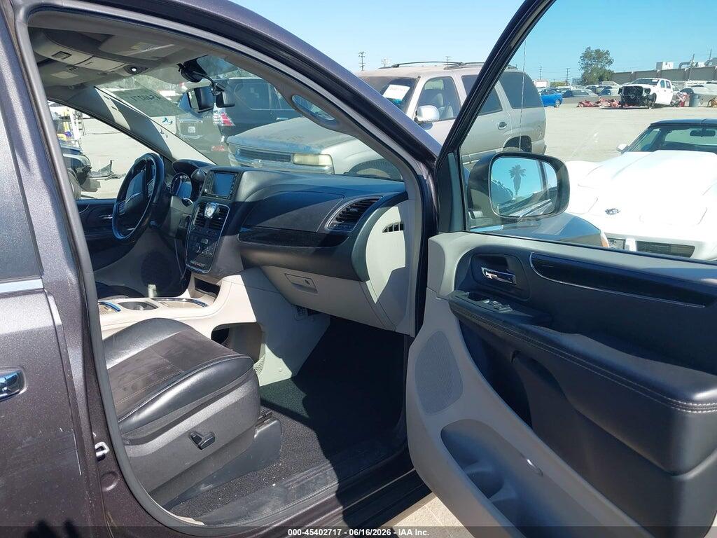 2C4RC1JG1FR726805 2015 CHRYSLER TOWN & COUNTRY photo no. 5
