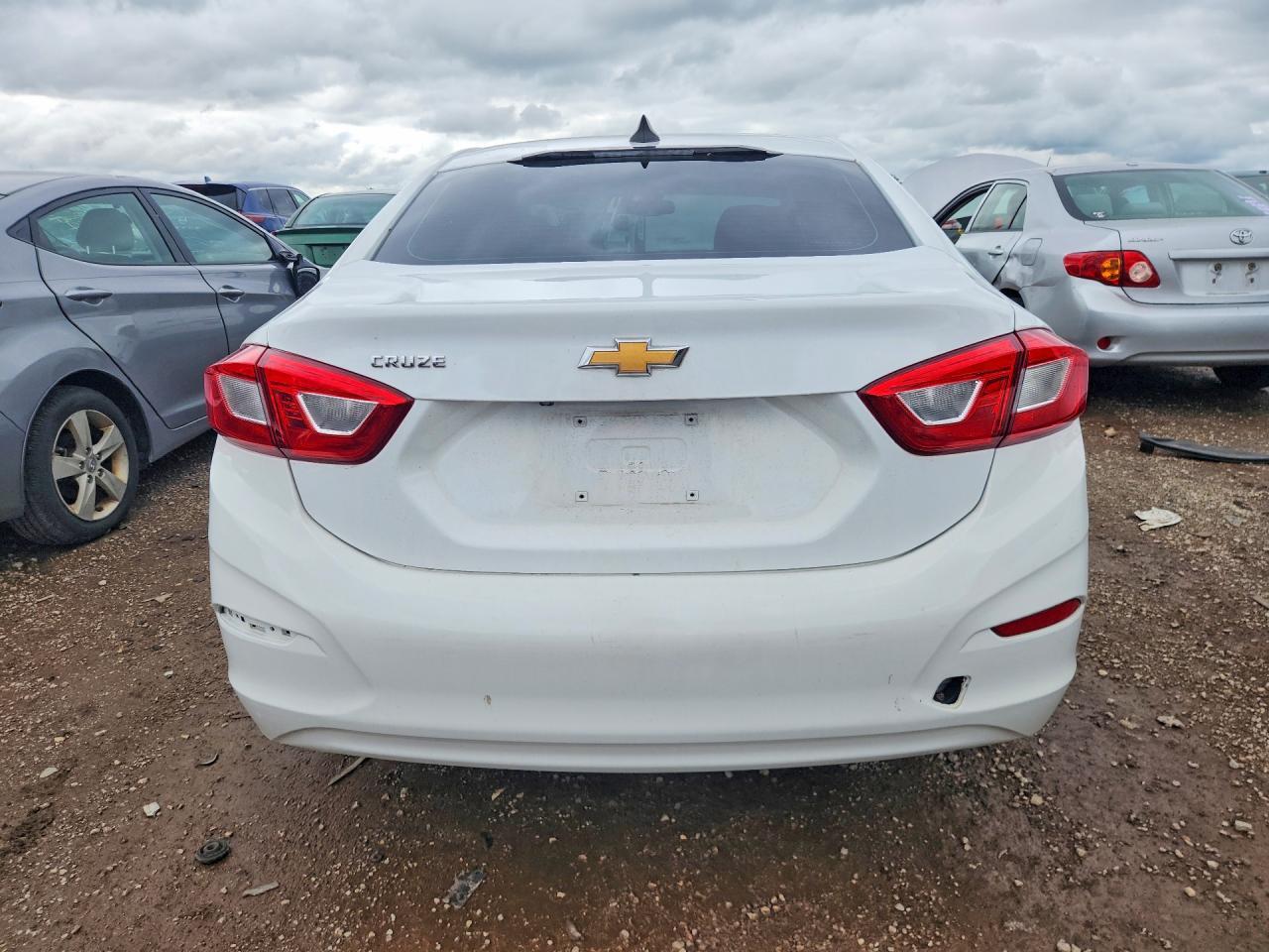 2018 CHEVROLET CRUZE LS — Фото 6 из 12