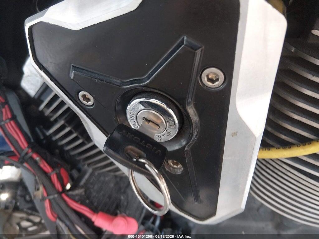 5VPDB36N3B3002506 2011 VICTORY MOTORCYCLES CROSS COUNTRY photo no. 11