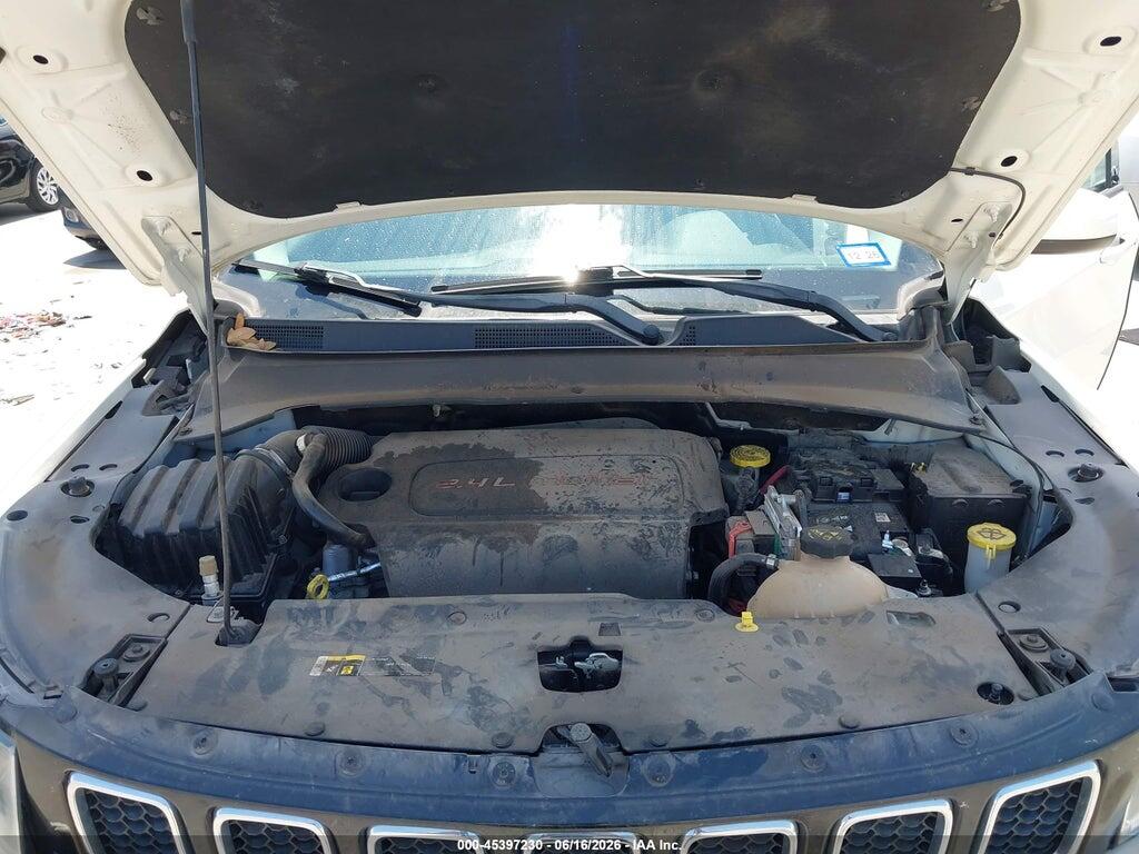 3C4NJDBB8JT117371 2018 JEEP COMPASS photo no. 10