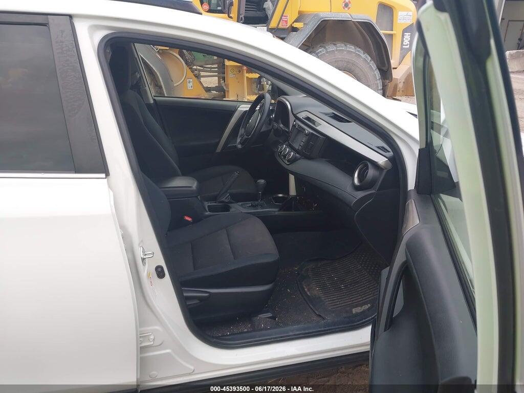 JTMBFREV7JJ192402 2018 TOYOTA RAV4 photo no. 5