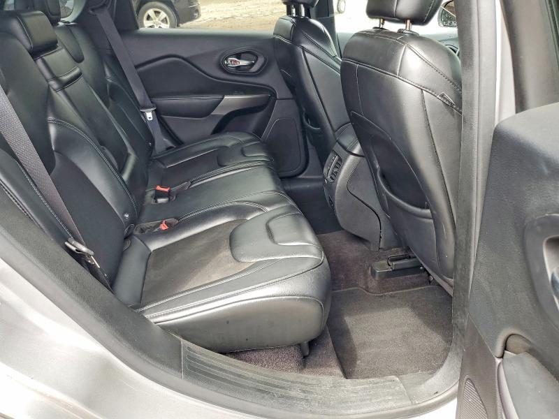 1C4PJMLB6KD181567 2019 JEEP CHEROKEE photo no. 11