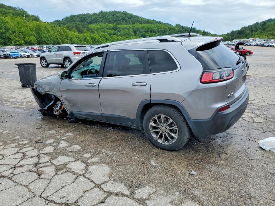 1C4PJMLB6KD181567 2019 JEEP CHEROKEE photo no. 2