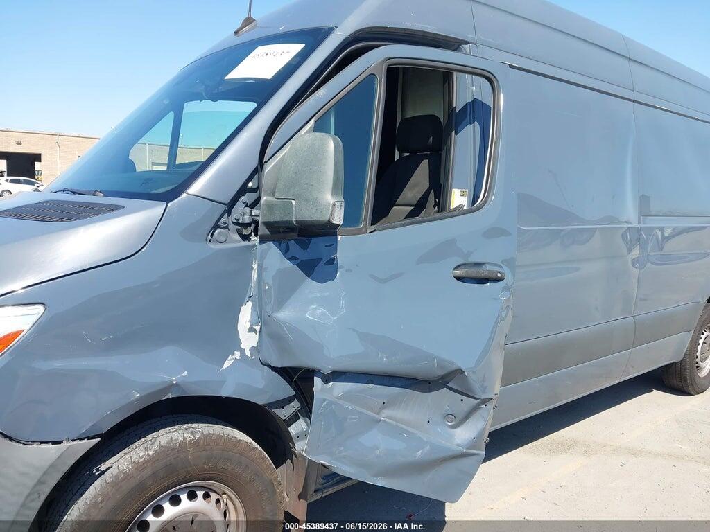 WD4PF1CD6KP147196 2019 MERCEDES-BENZ SPRINTER 2500 photo no. 6