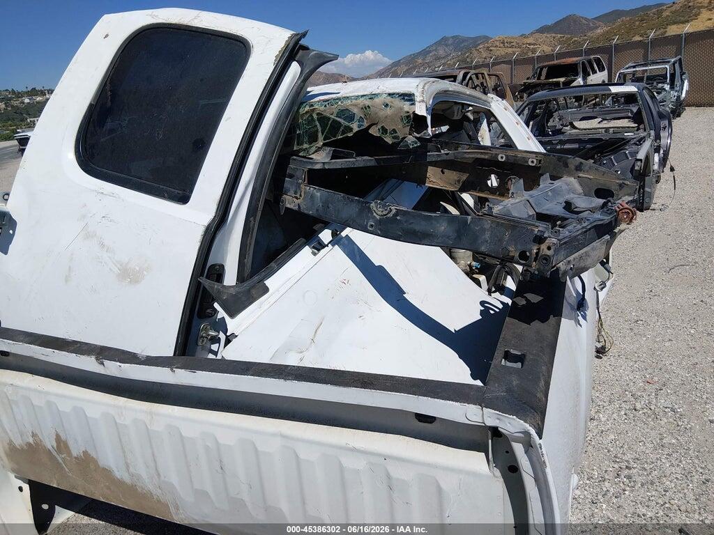 1GTHC29K88E185617 2008 GMC SIERRA 2500HD photo no. 10