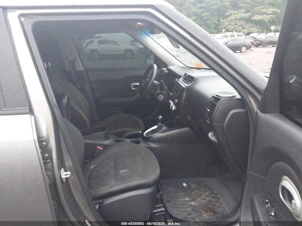 KNDJN2A22F7200654 2015 KIA SOUL photo no. 5