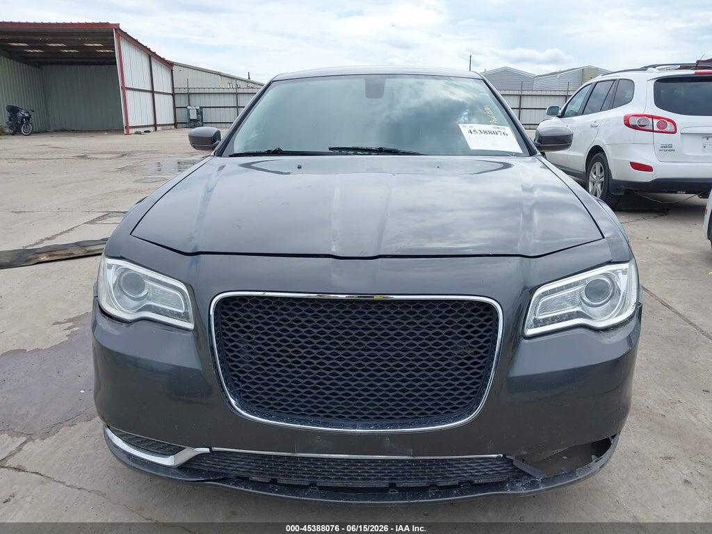 2C3CCAAG9GH135672 2016 CHRYSLER 300 photo no. 12