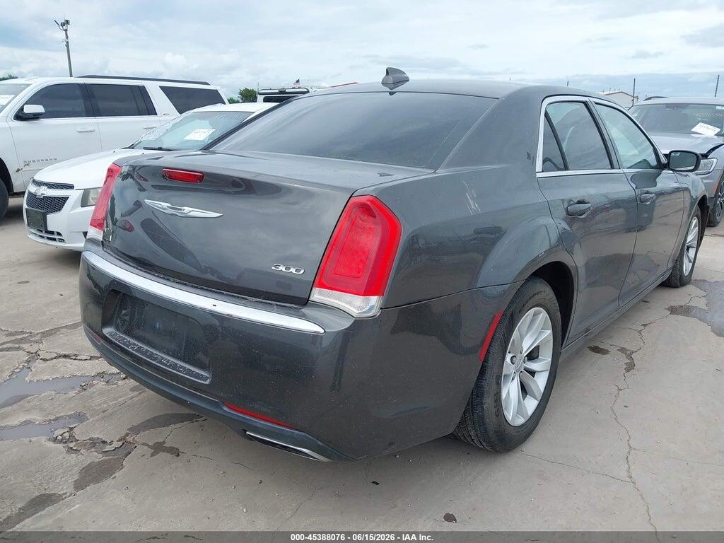 2C3CCAAG9GH135672 2016 CHRYSLER 300 photo no. 4