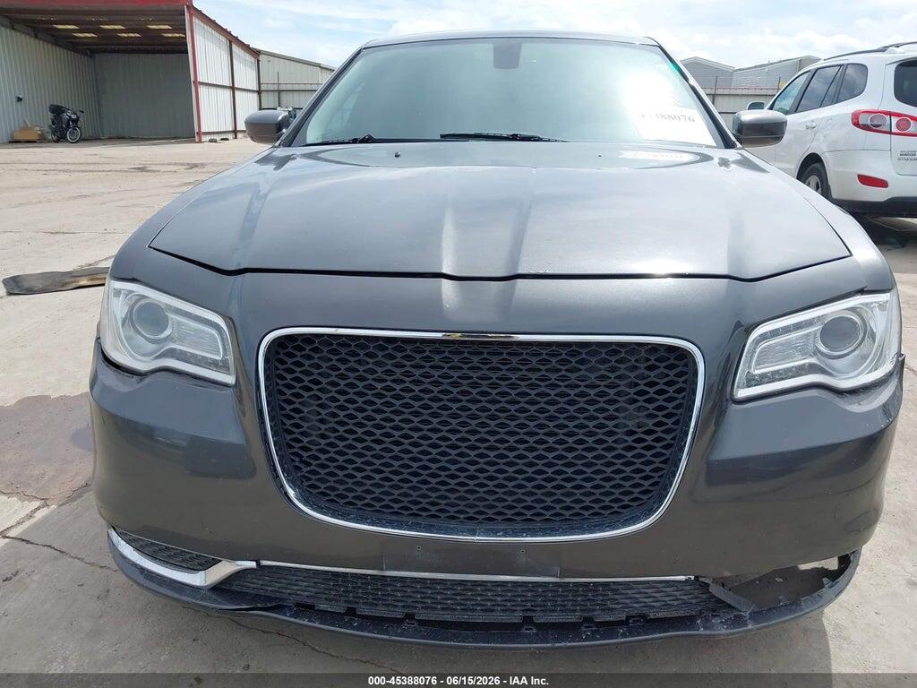 2C3CCAAG9GH135672 2016 CHRYSLER 300 photo no. 6