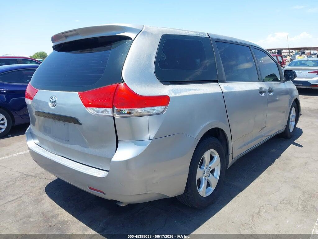 5TDZK3DC1CS181540 2012 TOYOTA SIENNA photo no. 4