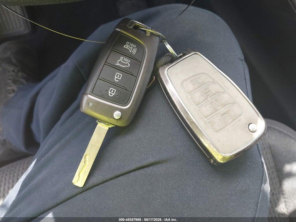5NMS23AD4KH094814 2019 HYUNDAI SANTA FE photo no. 11