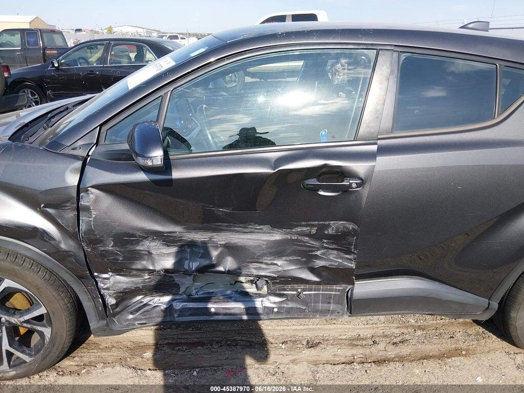 NMTKHMBX4MR123157 2021 TOYOTA C-HR photo no. 6