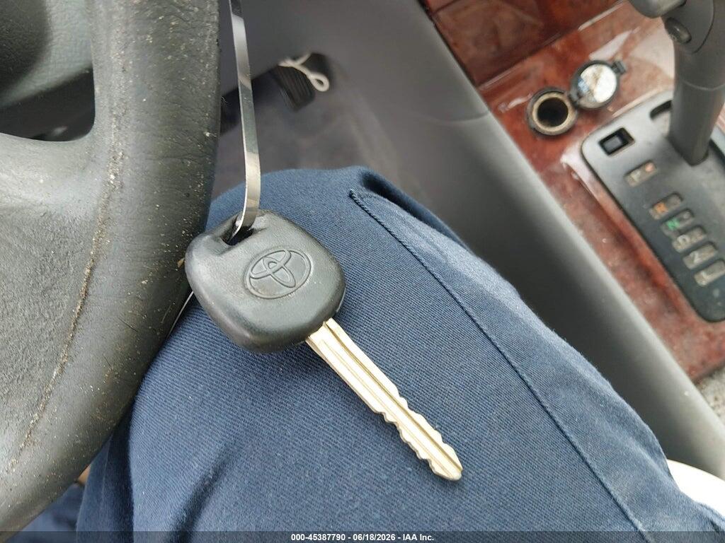 2T1BR32E48C861790 2008 TOYOTA COROLLA photo no. 11