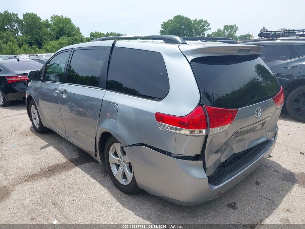 5TDKK3DC1DS398153 2013 TOYOTA SIENNA photo no. 3