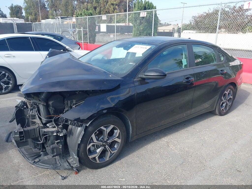 3KPF24AD7ME283555 2021 KIA FORTE photo no. 2
