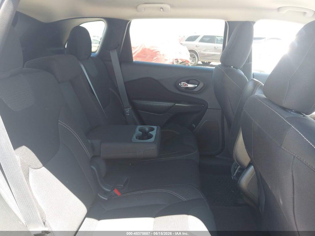 1C4PJMCS8FW668568 2015 JEEP CHEROKEE photo no. 8
