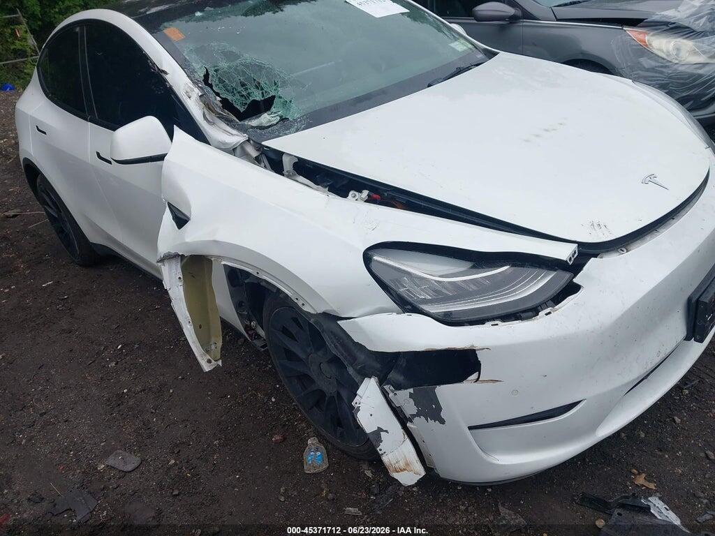 7SAYGDEE4NA018326 2022 TESLA MODEL Y photo no. 6