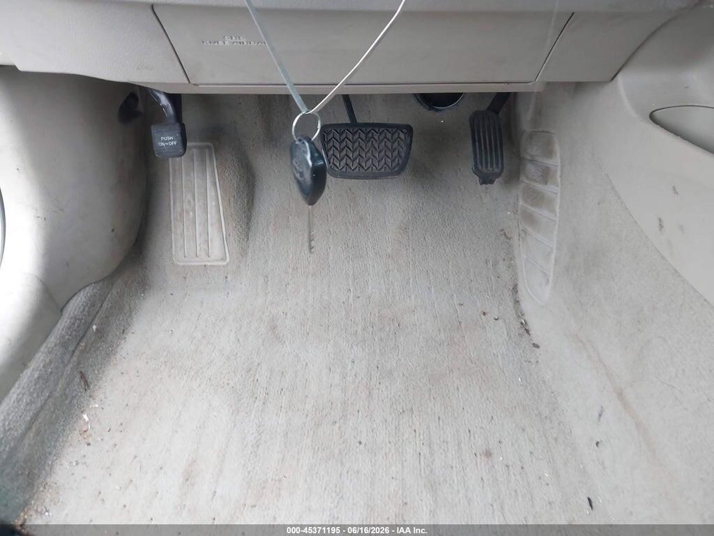 4T1BF3EK1BU656377 2011 TOYOTA CAMRY photo no. 11
