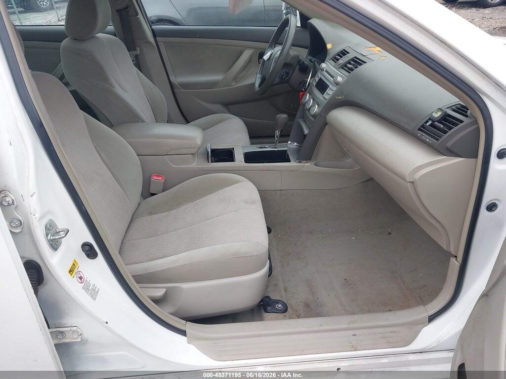 4T1BF3EK1BU656377 2011 TOYOTA CAMRY photo no. 5