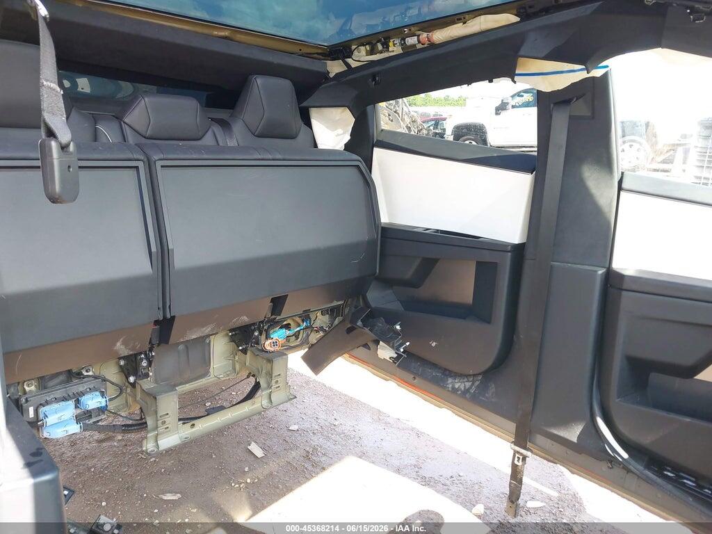 7G2CEHEE2RA016209 2024 TESLA CYBERTRUCK photo no. 8