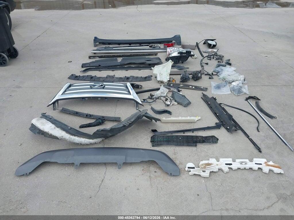 JTJBM7FX4J5198657 2018 LEXUS GX 460 photo no. 12